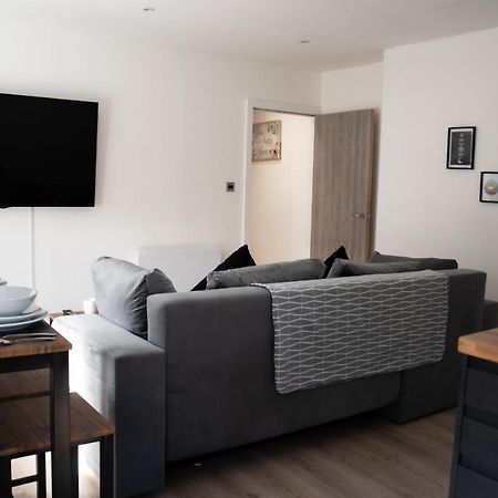 Bv Apt 2 Bedroom At Holmfirth Perfect Views Хъдърсфийлд Екстериор снимка
