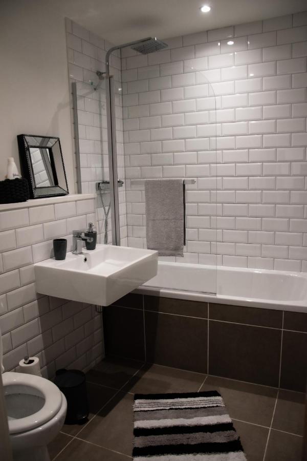 Bv Apt 2 Bedroom At Holmfirth Perfect Views Хъдърсфийлд Екстериор снимка